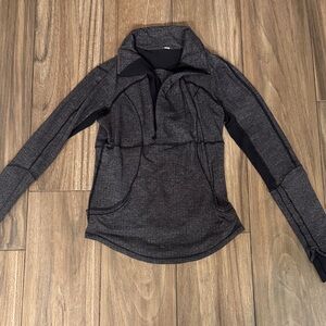 Lululemon Gray Long Sleeve Athletic Top size 6